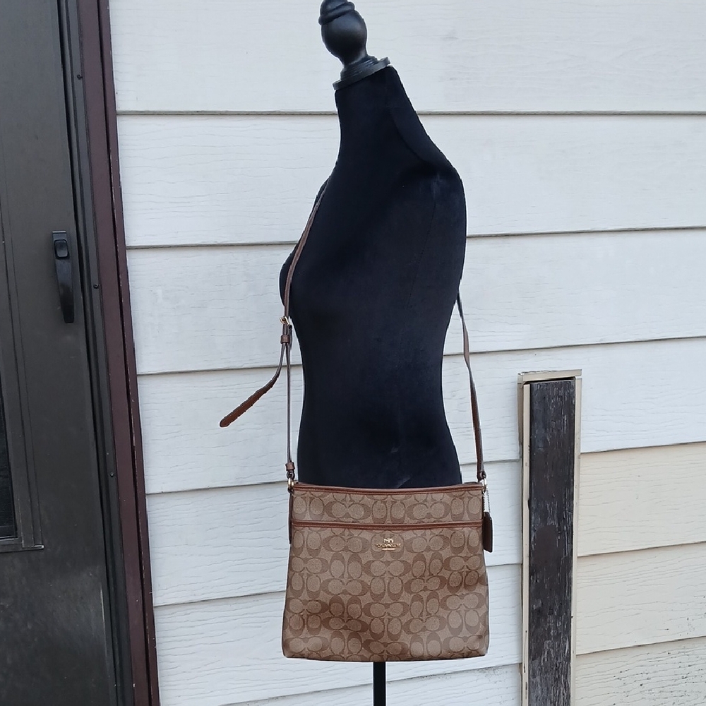 Coach Brown Signature Coated Canvas Leather Trim Messenger Crossbody Bag
